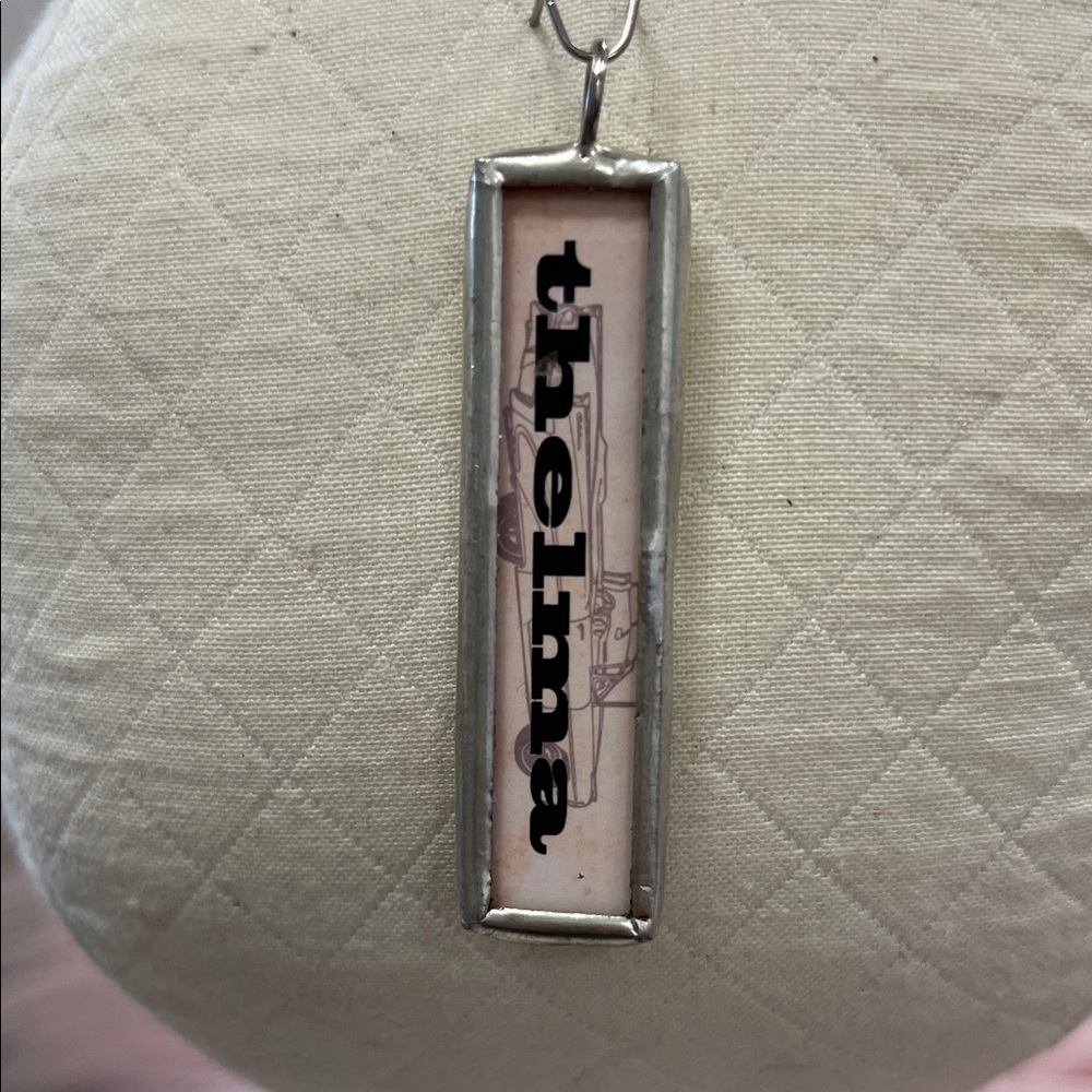 Silver Framed 'Thelma' Pendant Necklace